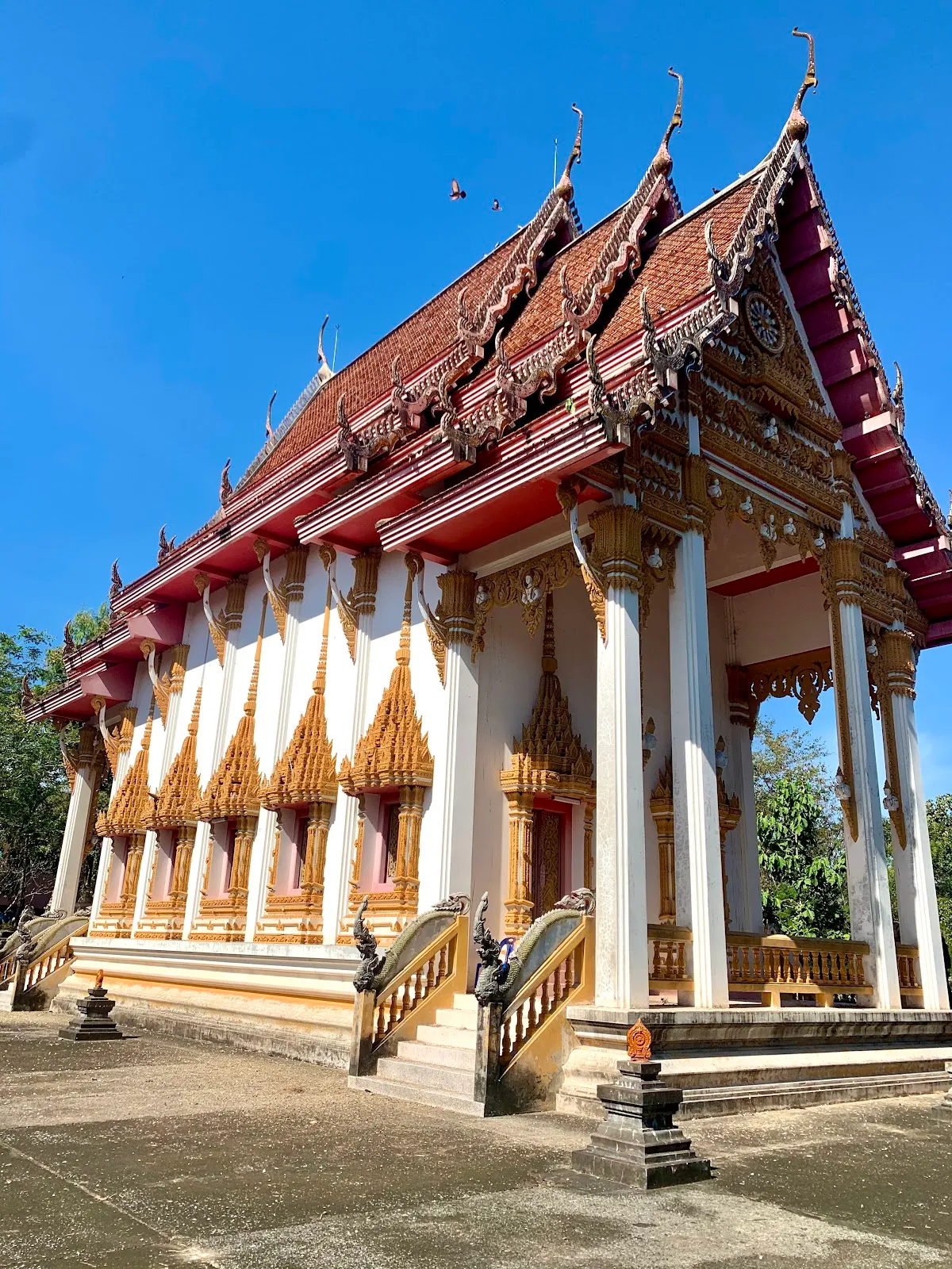 วัดลาดปู่ทรงธรรม (วัดพระธาตุสัจจะ)