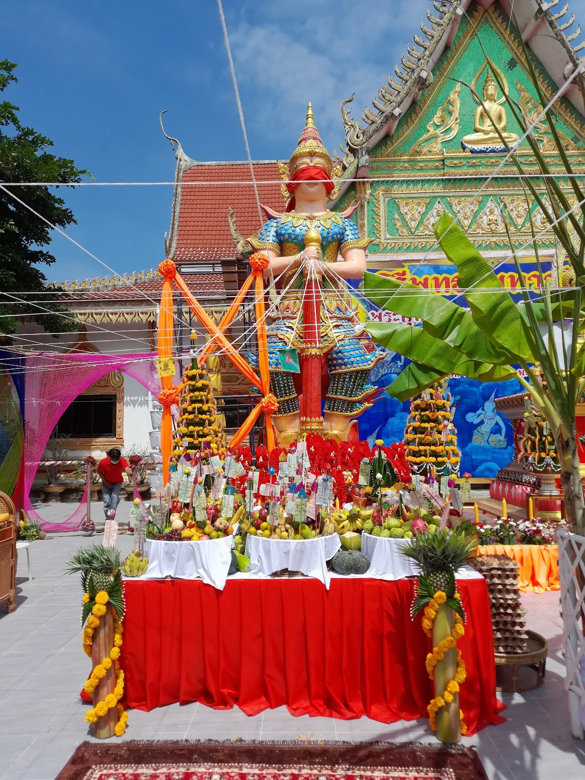 ท้าวเวสสุวรรณ องค์ใหญ่ที่สุดในโคราช