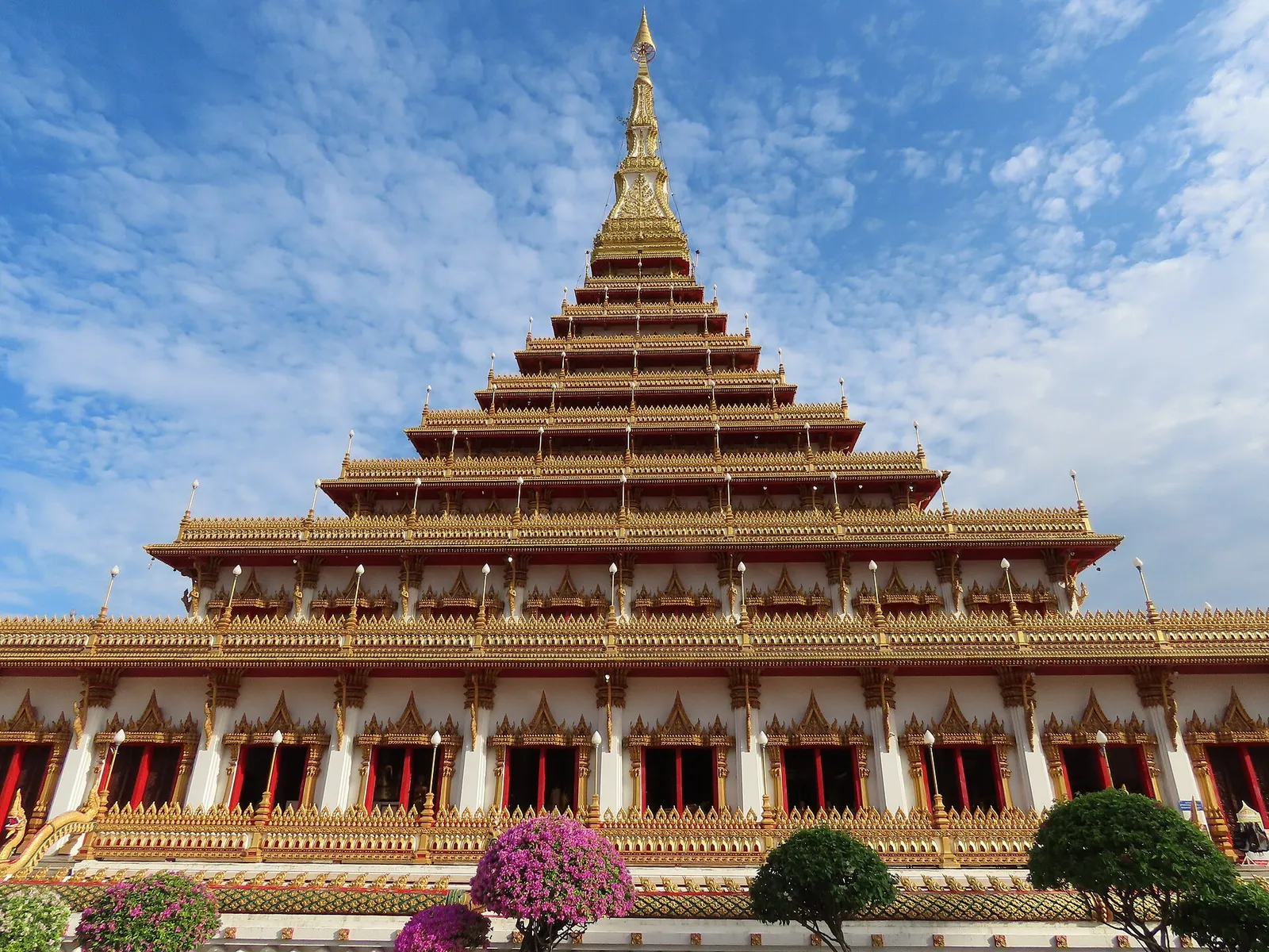 วัดหนองแวง พระมหาธาตุแก่นนคร