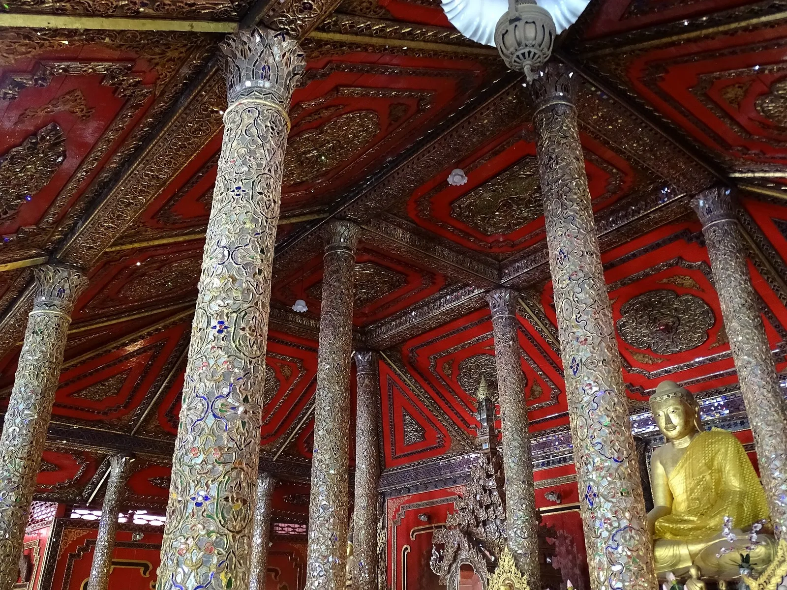 วัดศรีรองเมือง