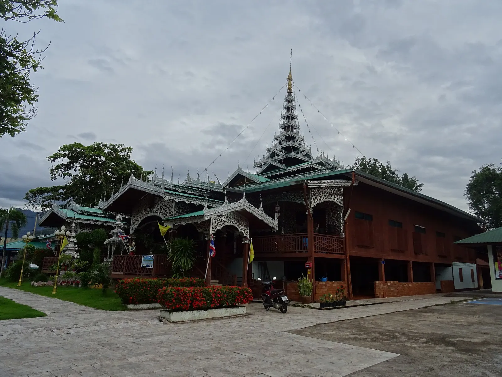 วัดจองคำ-วัดจองกลาง