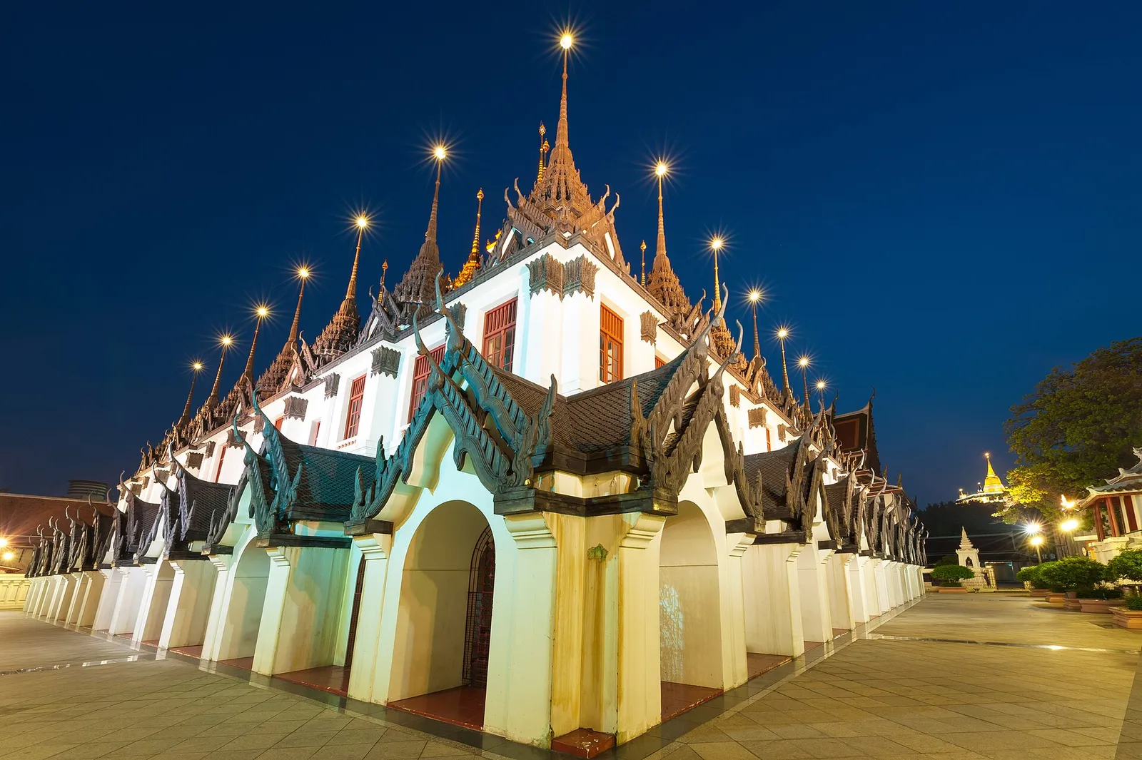 วัดราชนัดดารามวรวิหาร (โลหะปราสาท)