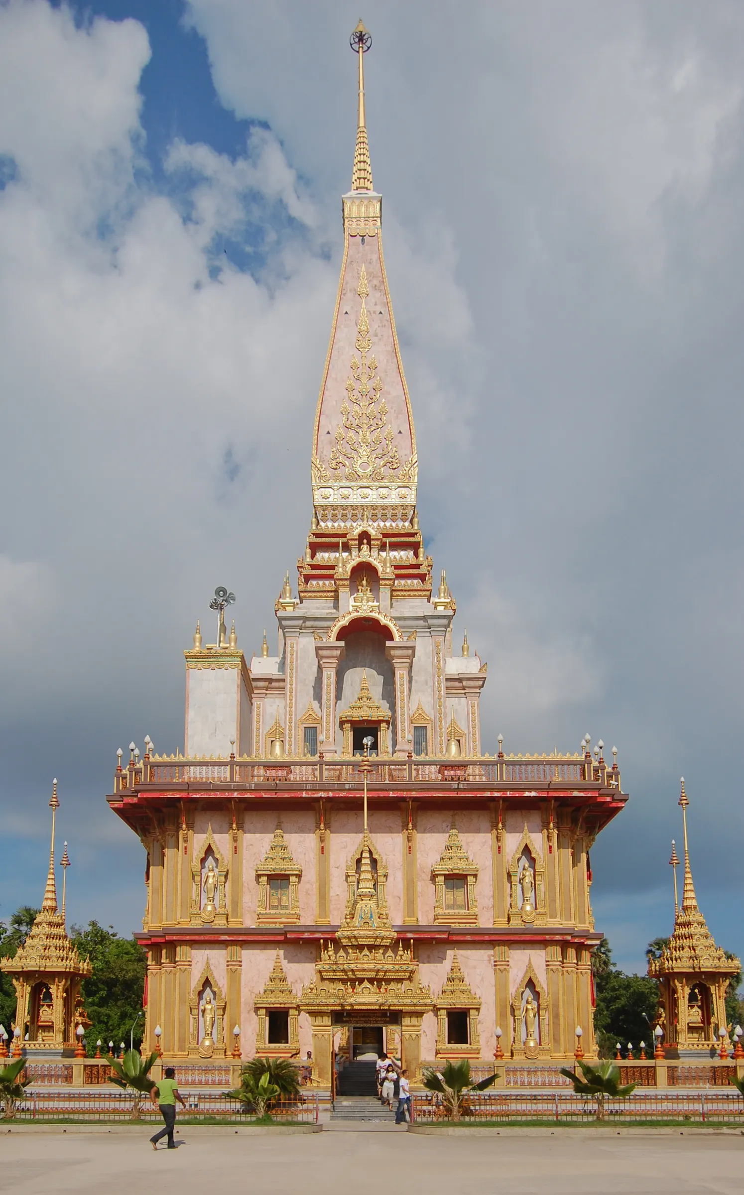 วัดไชยธาราราม (วัดฉลอง)