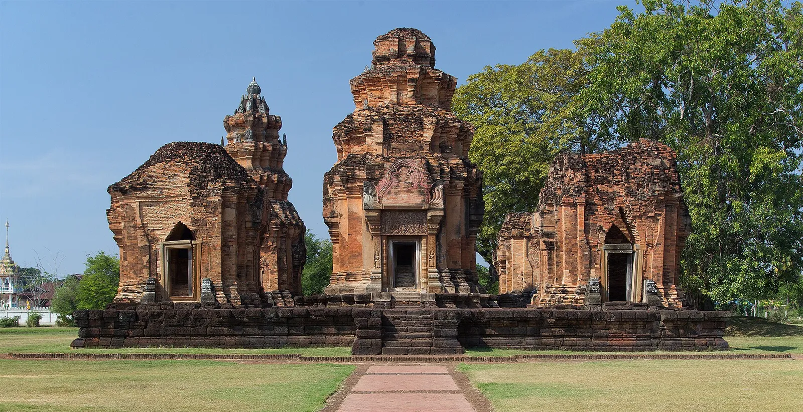 ปราสาทศีขรภูมิ