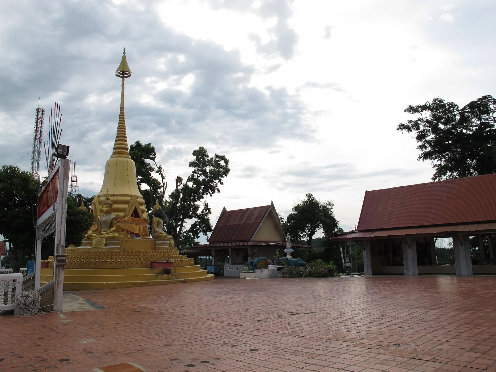 วัดวรนาถบรรพต พระอารามหลวง (เขากบ)
