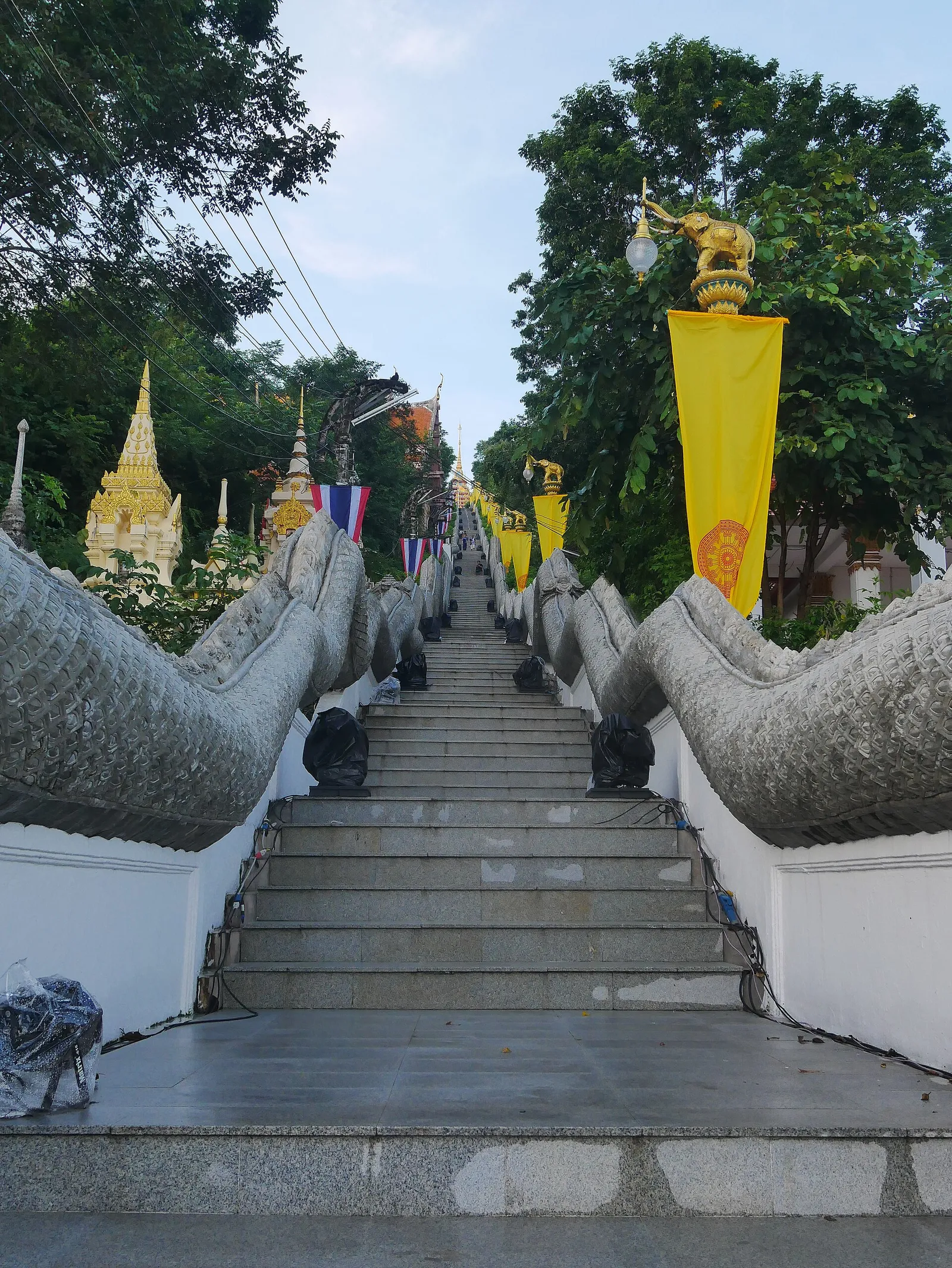 วัดสังกัสรัตนคีรี