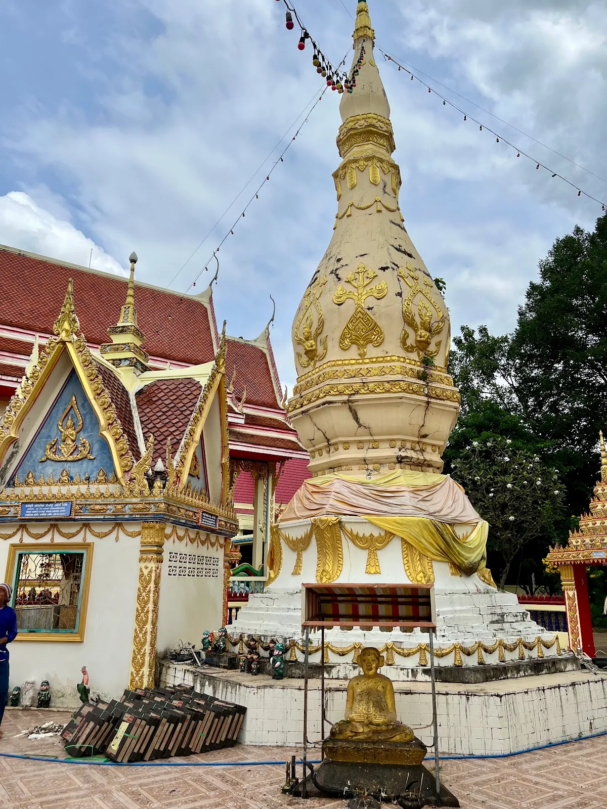 วัดพระธาตุหาญเทาว์