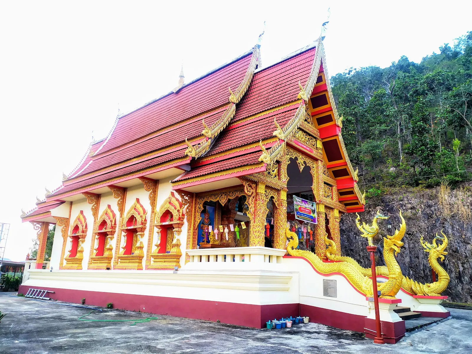 พระธาตุจอมรุ่ง