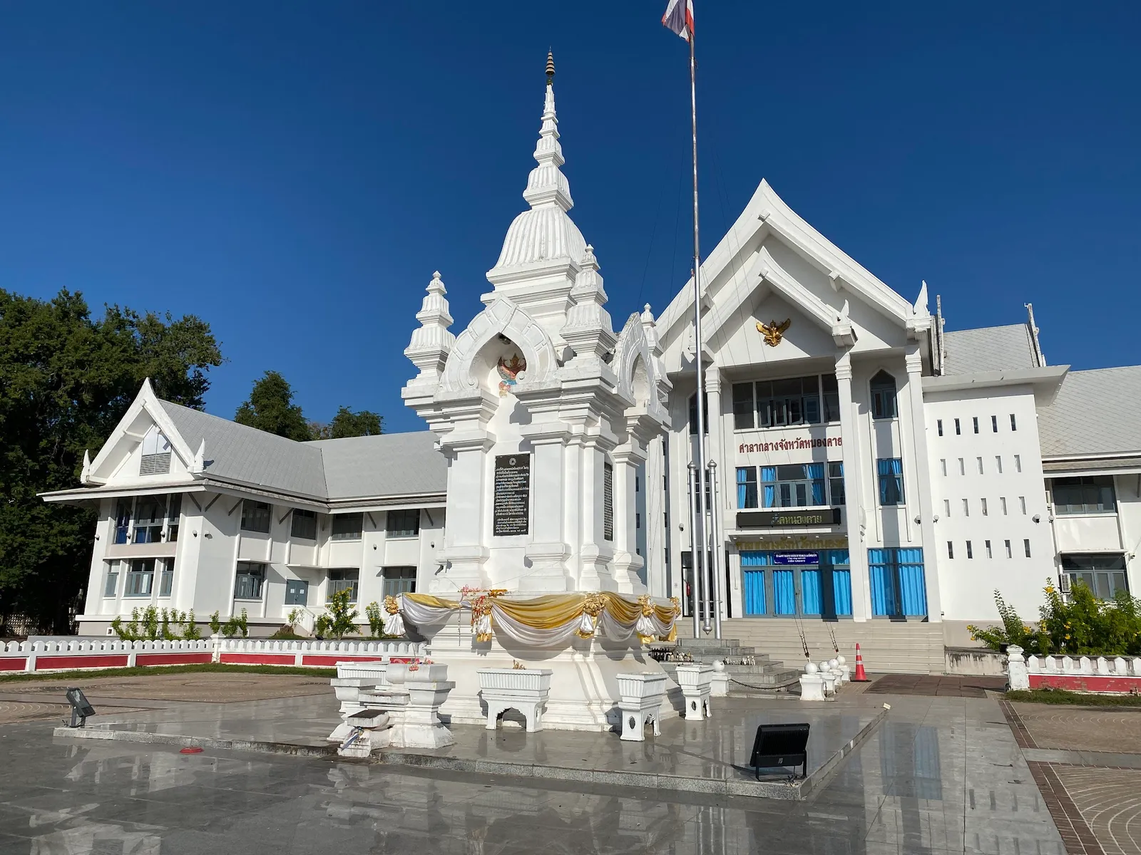 อนุสาวรีย์ปราบฮ่อ (เก่า)