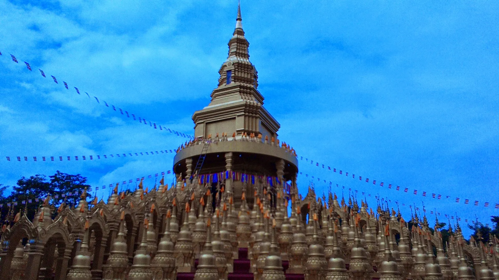 วัดป่าสว่างบุญ